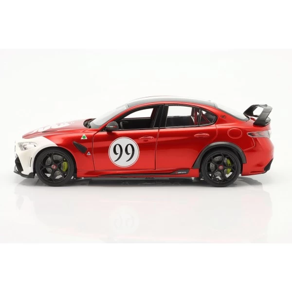 Alfa Romeo Giulia GTAm #99 2020 Red / White 1/18 7 Alfa Romeo Giulia GTAm #99 2020 Red / White 1/18 - Image 7