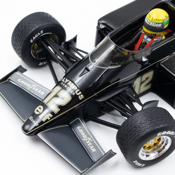 Ayrton Senna Lotus 97T #12 Winner Portugal GP Formula 1 1985 1/18 12 Ayrton Senna Lotus 97T #12 Winner Portugal GP Formula 1 1985 1/18 - Image 12