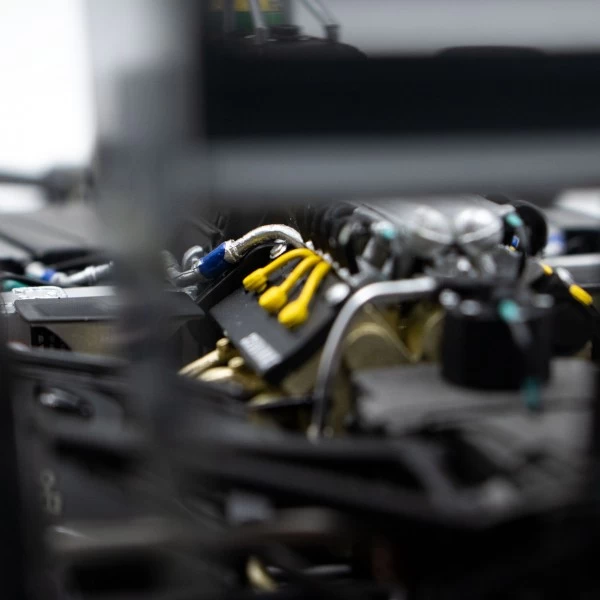 Ayrton Senna Lotus 97T #12 Winner Portugal GP Formula 1 1985 1/18 15 Ayrton Senna Lotus 97T #12 Winner Portugal GP Formula 1 1985 1/18 - Image 15