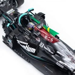 Lewis Hamilton Mercedes AMG Petronas W12 Sieger Brasilien GP 2021 1:18 -Racing Toy Store lewis hamilton mercedes amg petronas w12 formula 1 winner brazil gp 2021 limited edition 1 18 8