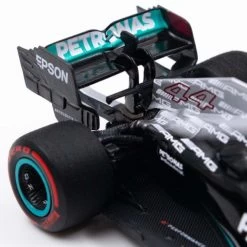 Mercedes-AMG Petronas F1 Team 2021 Hamilton / Bottas Doppel-Set 1:43 -Racing Toy Store mercedes amg petronas f1 team 2021 w12 hamilton bottas double set limited edition 1 43 8
