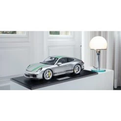 Porsche 911 (991.1) R - 2016 - Silver / Green Decor 1/8 -Racing Toy Store porsche 911 9911 r 2016 silver green decor 1 8 12