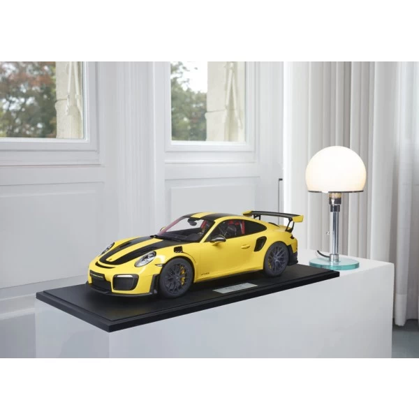 Porsche 911 (991.2) GT2 RS - 2018 - Racing Yellow 1/8 12 Porsche 911 (991.2) GT2 RS - 2018 - Racing Yellow 1/8 - Image 12
