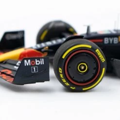 Sergio Pérez Oracle Red Bull Racing RB18 Saudi-Arabien GP 2022 1:43 -Racing Toy Store sergio perez oracle red bull racing rb18 formula 1 saudi arabia gp 2022 limited edition 1 43 11