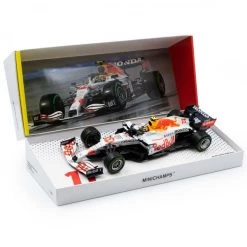 Sergio Pérez Red Bull Racing Honda RB16B Formel 1 Türkei GP 2021 1:18